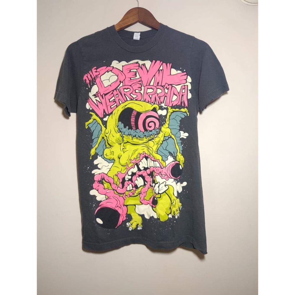 The Devil Wears Prada Dark Gray Shirt Size Small